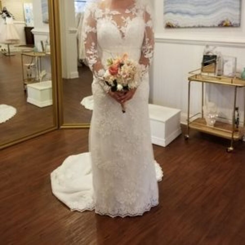 PRONOVIAS WEDDING DRESS
